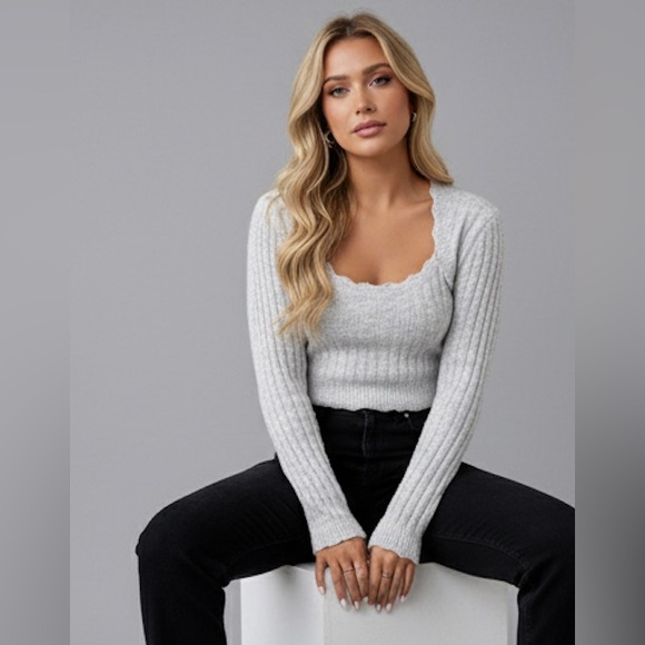 Grey Scallop Trim Ribbed Knit Sweater - Picture 3 of 6